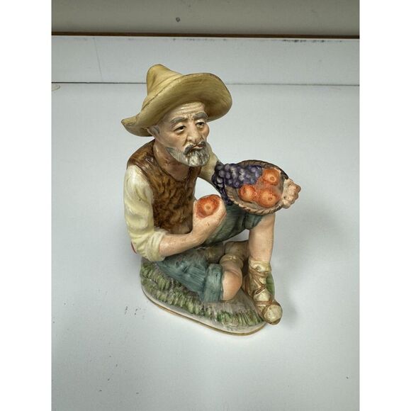 Vtg Man With Fruit Basket‎ Figurine Arco Fine Quality Dallas Made in Japan - Picture 1 of 7